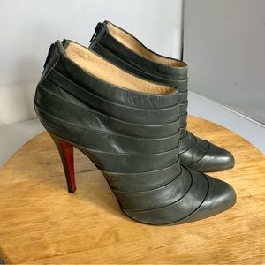 CHRISTIAN LOUBOUTIN Orniron Sz 8.5 120mm Booties Pleaded Armadillo Ankle Boots